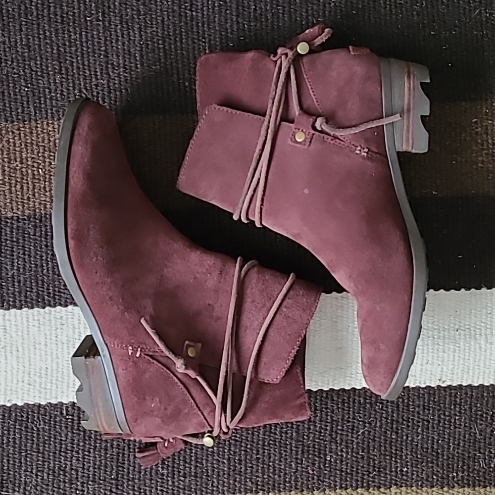 Sorel Farah Ankle Boots Burgundy Suede 8.5 EUC